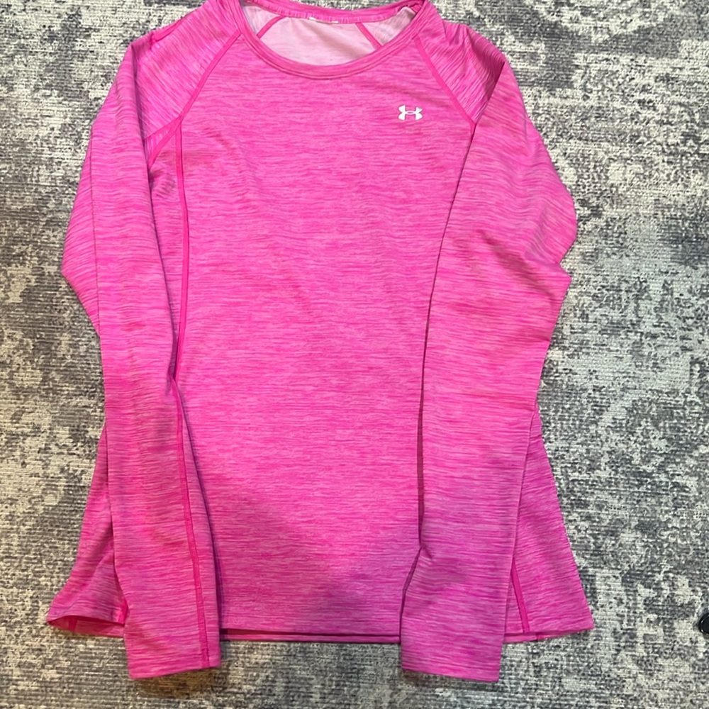 Hot pink under Armour workout top